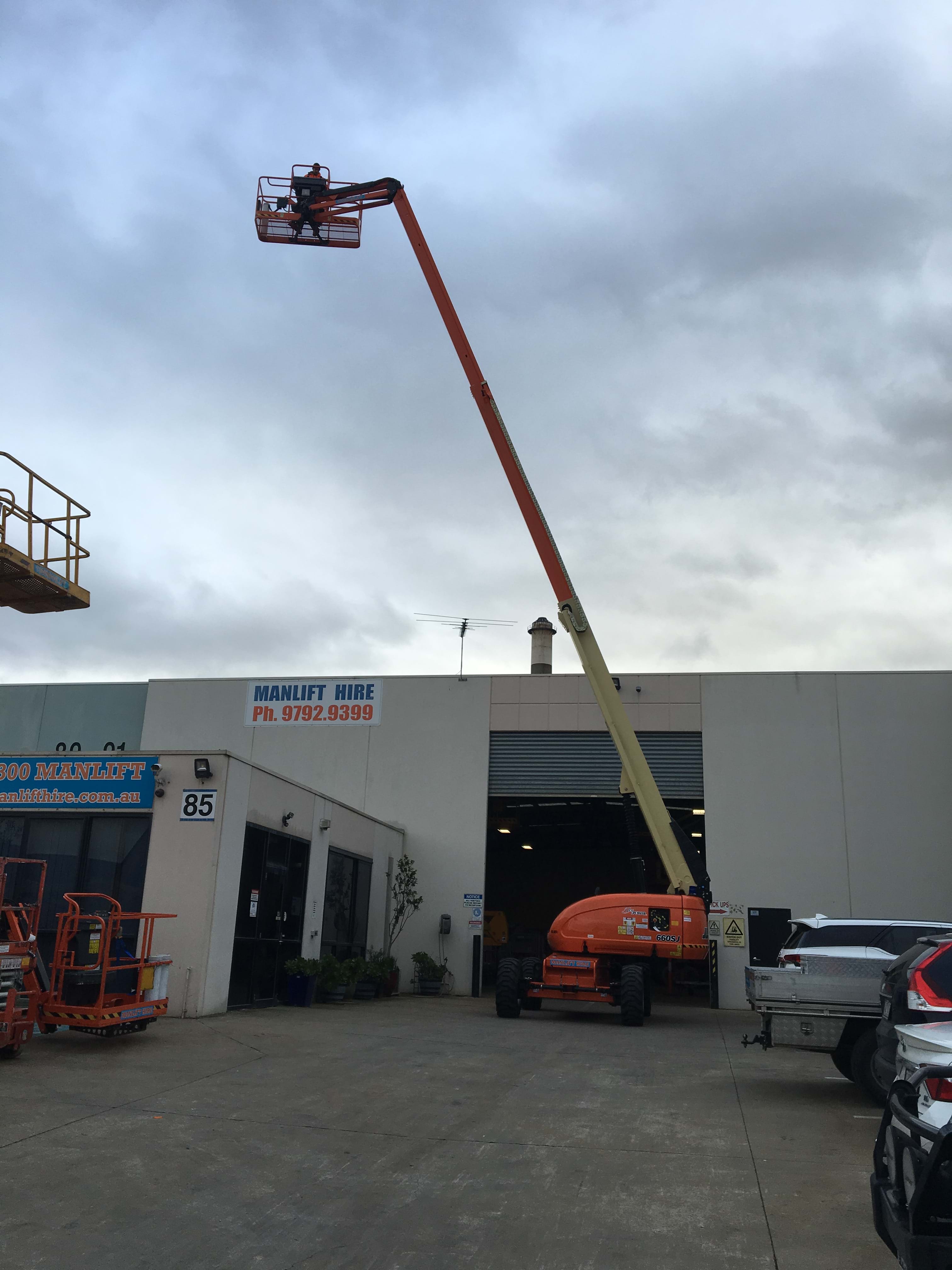 JLG 660sj for hire